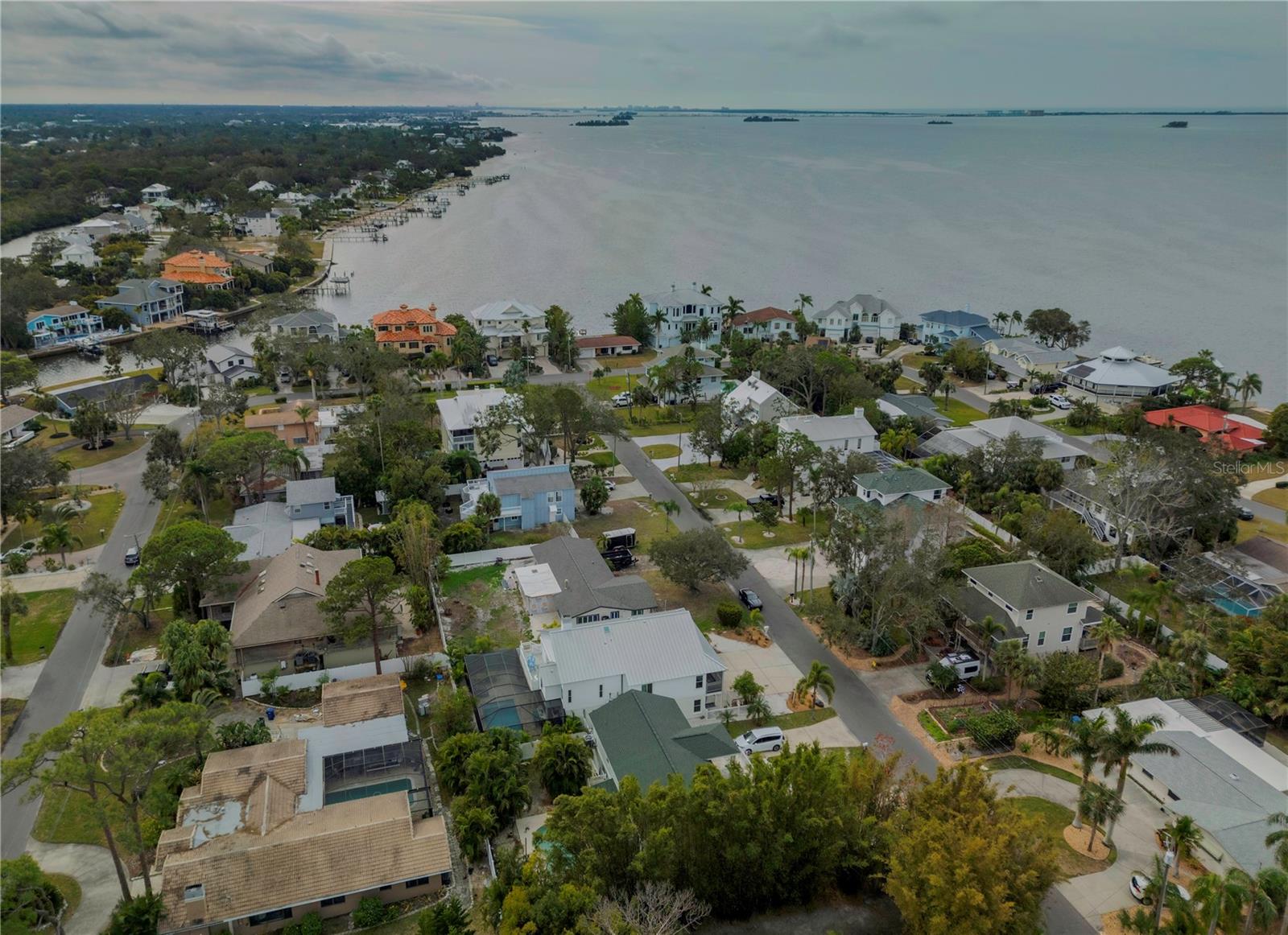 INDIAN BLUFF ISLAND - Residential