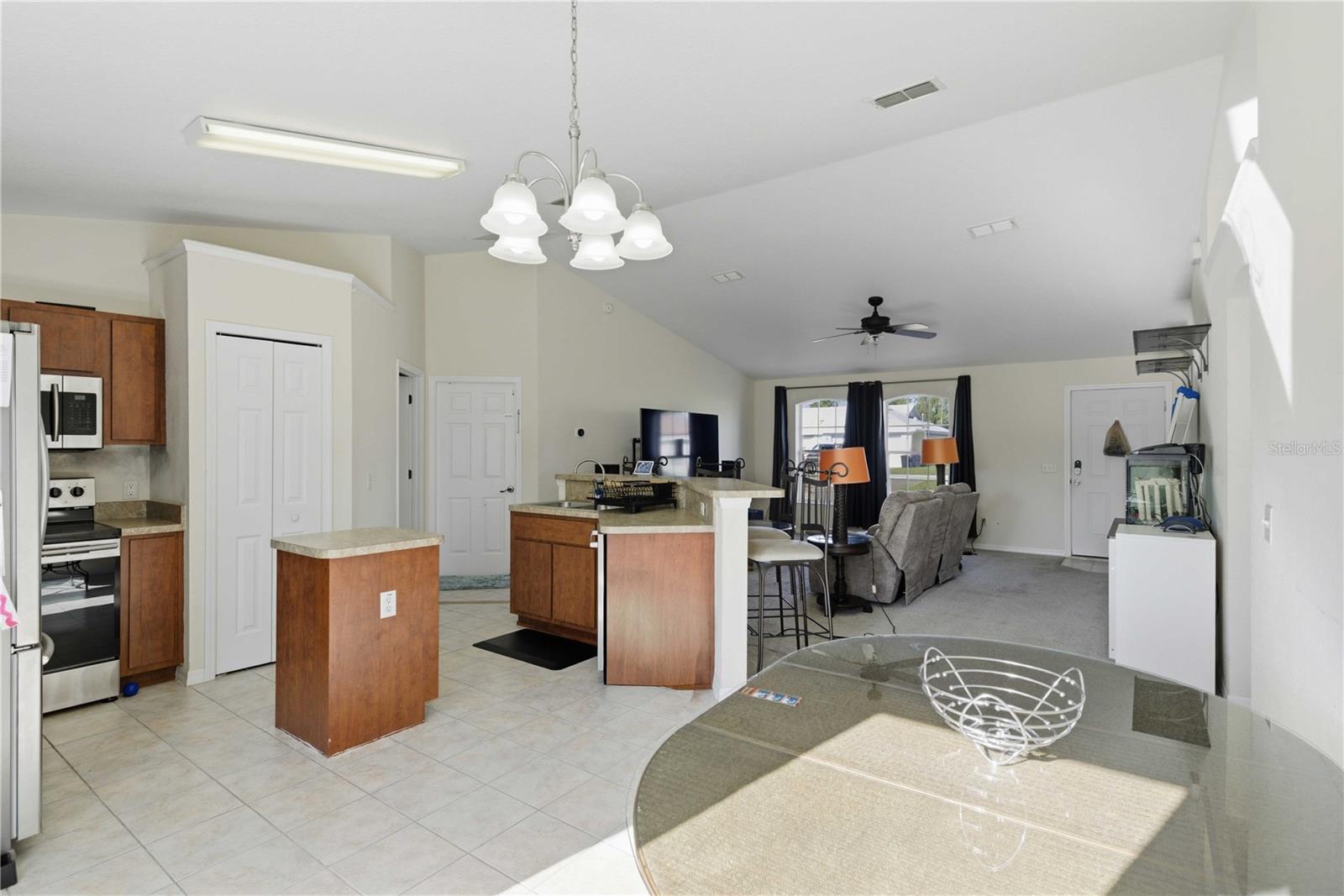 SILVER SPGS SHORES UN 24 - Residential