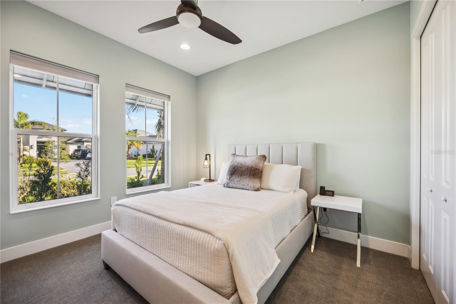 LAKEHOUSE COVE AT WATERSIDE PH 3 - Residential