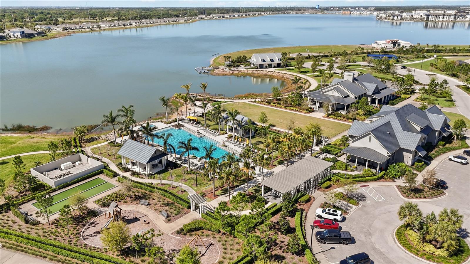 LAKEHOUSE COVE AT WATERSIDE PH 3 - Residential