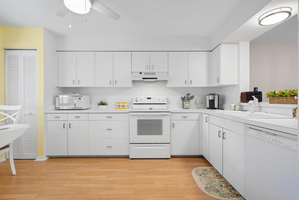 VIZCAYA PH 6, 10&11 - Residential