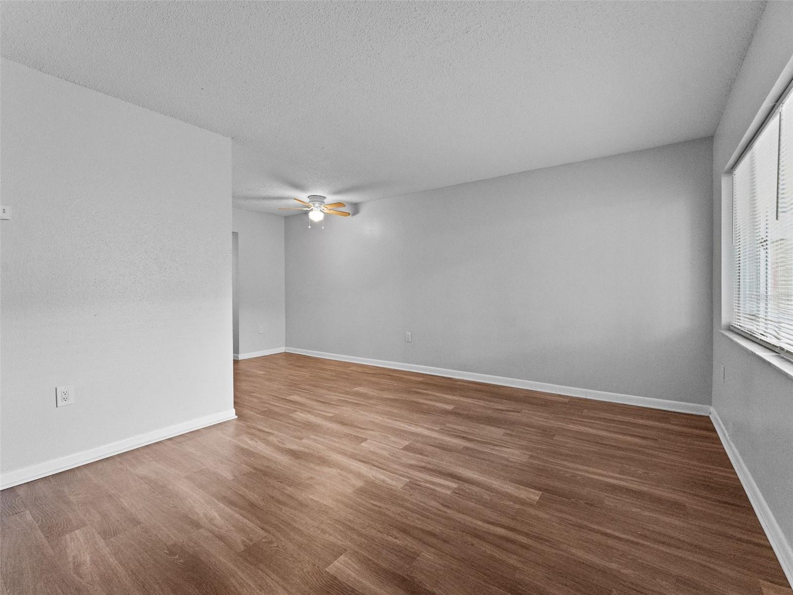 PARKLANE CONDO - Commercial Sale