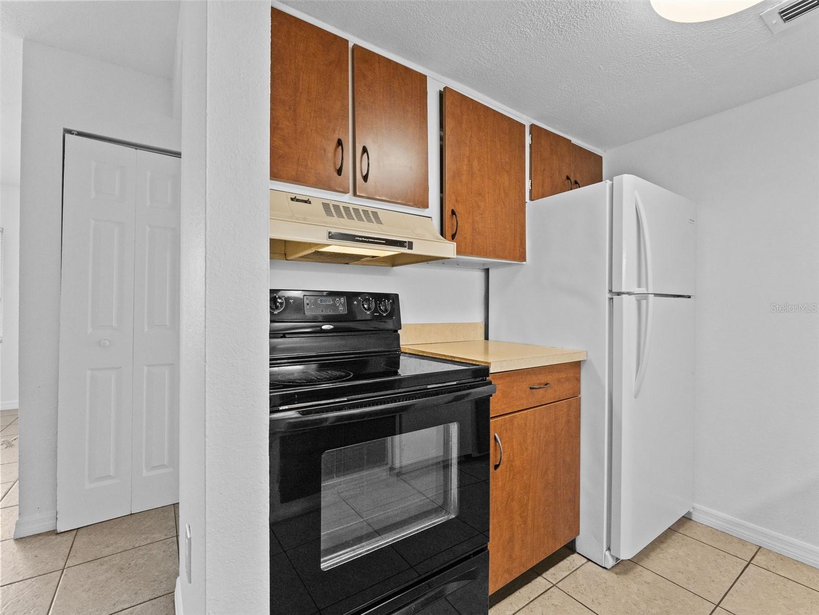 PARKLANE CONDO - Commercial Sale