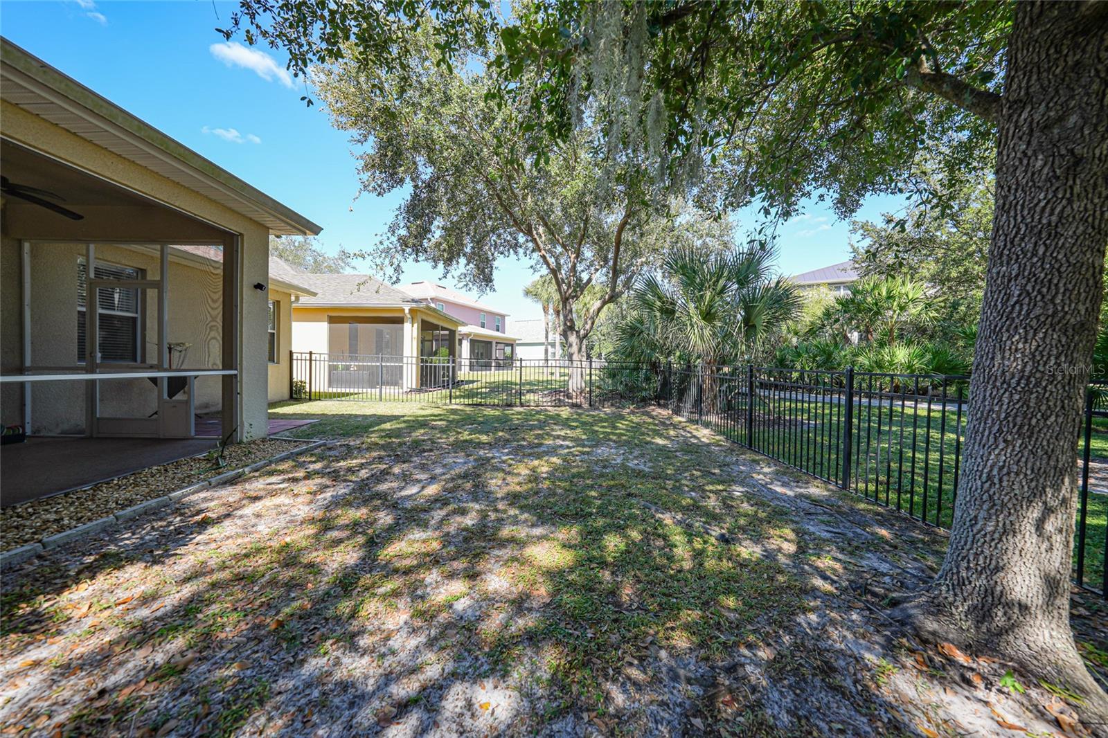 CREEKSIDE - Residential
