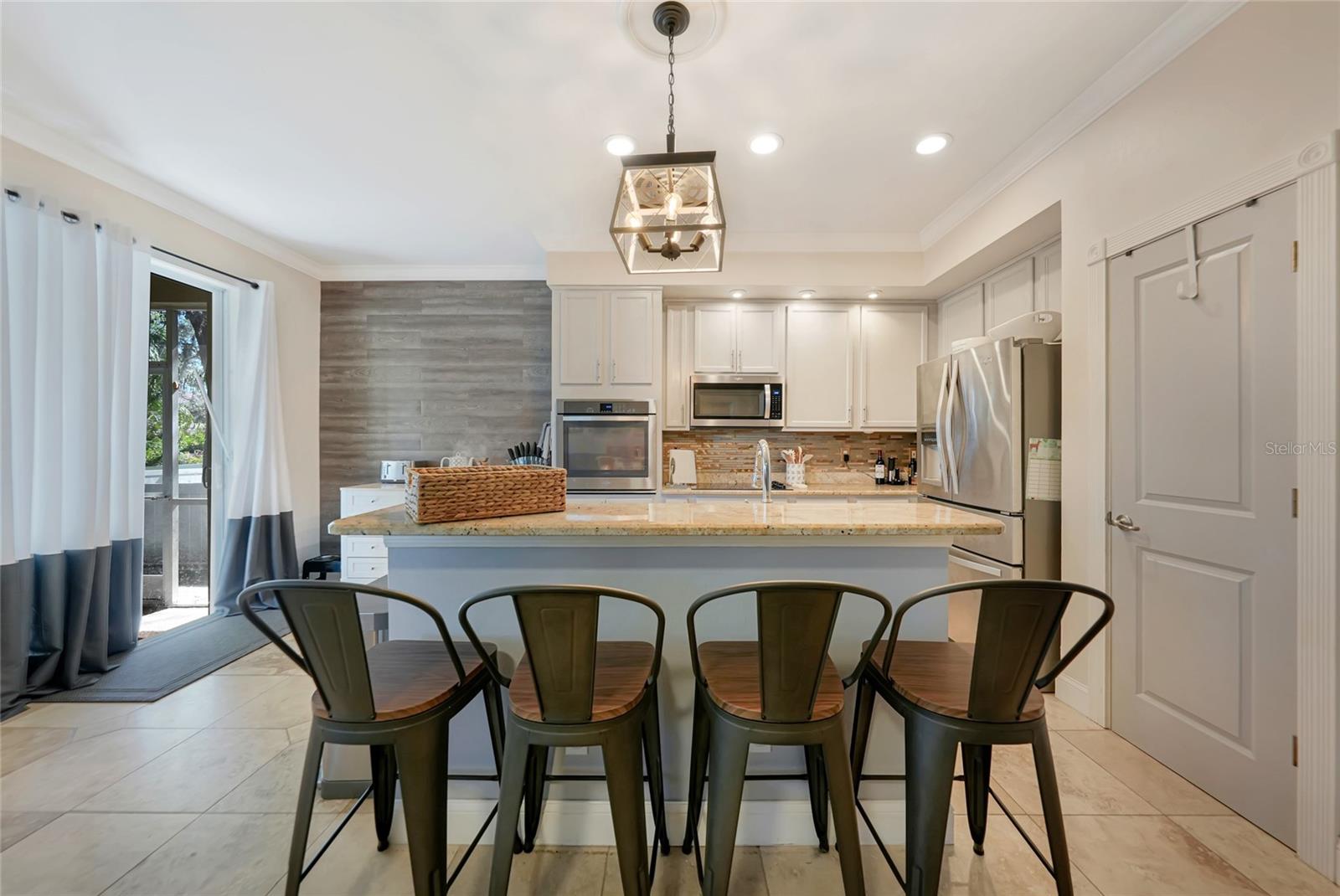 CREEKSIDE - Residential