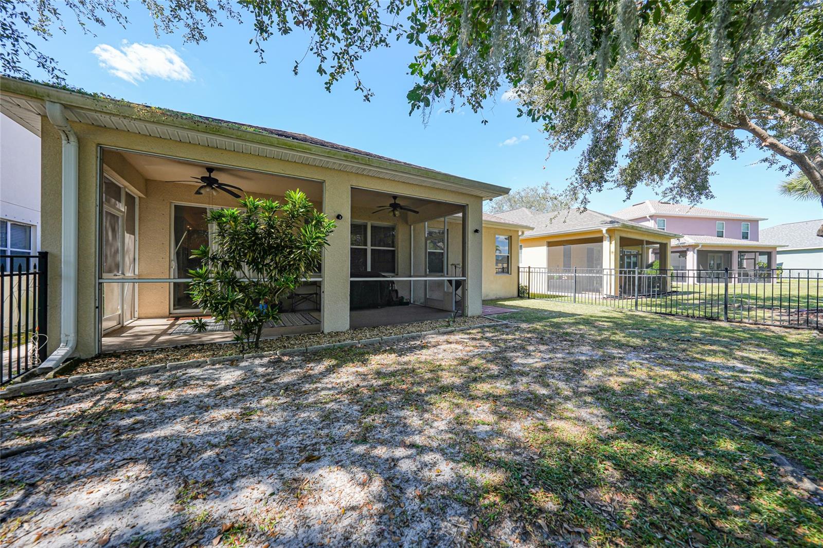 CREEKSIDE - Residential