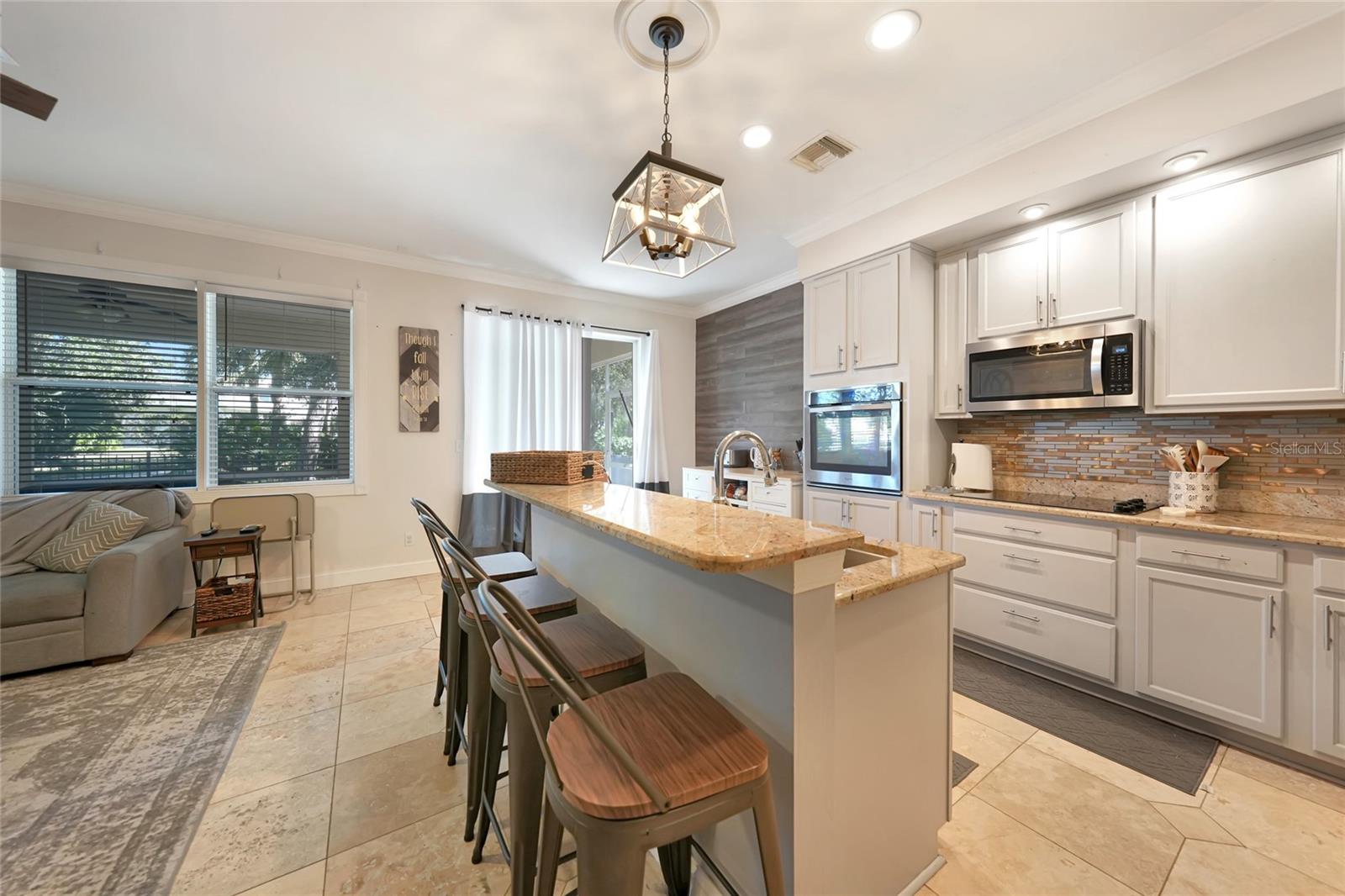 CREEKSIDE - Residential