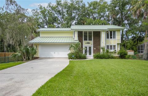 Tiny photo for 28 Rivertrail Drive, Inglis, FL 34449 (MLS # TB8476801)