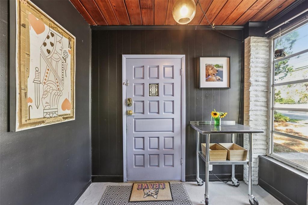 Photo of 4216 W Euclid Avenue, Tampa, FL 33629 (MLS # TB8441995)