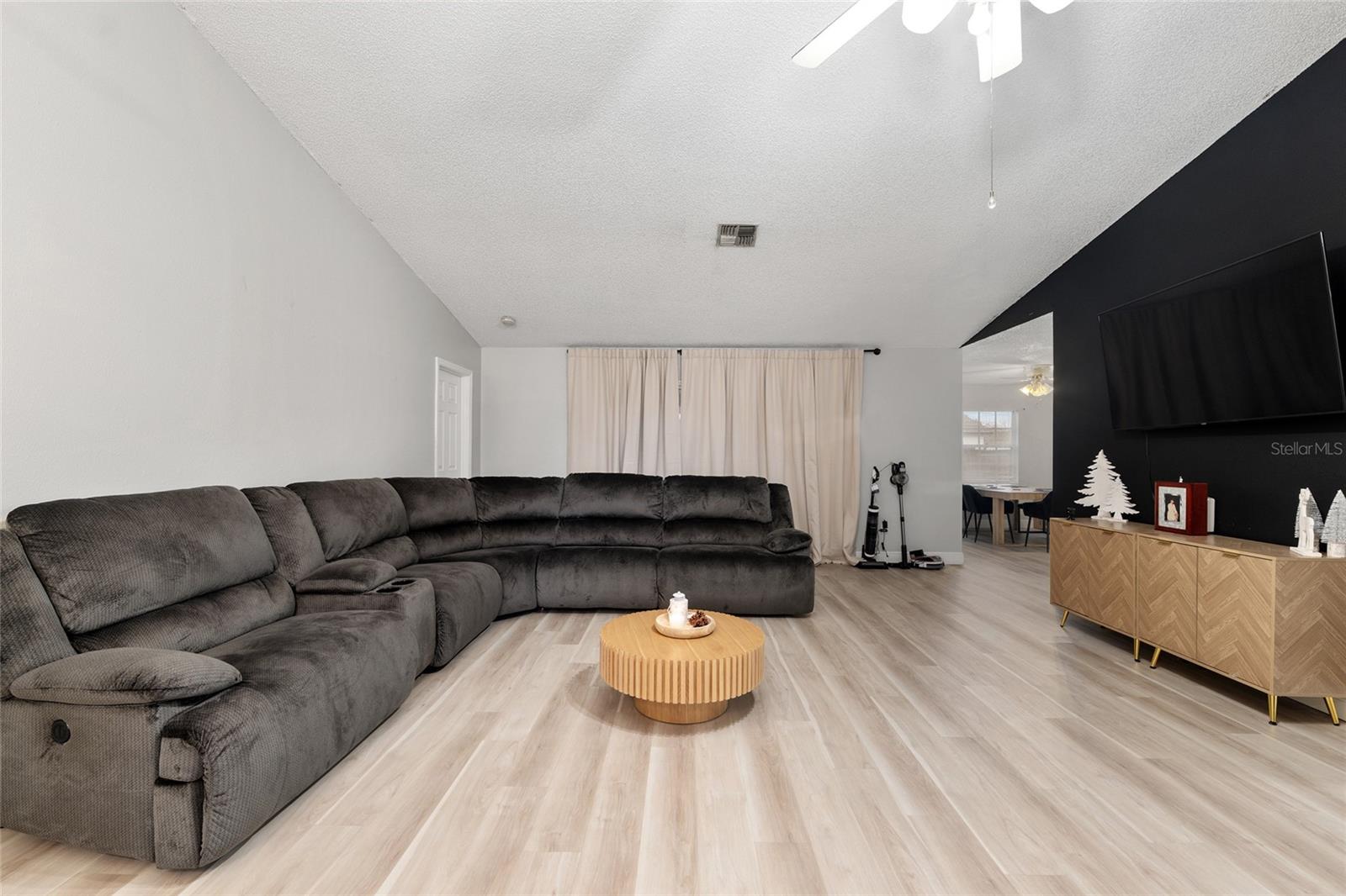 SILVER SPGS SHORES UN 28 - Residential