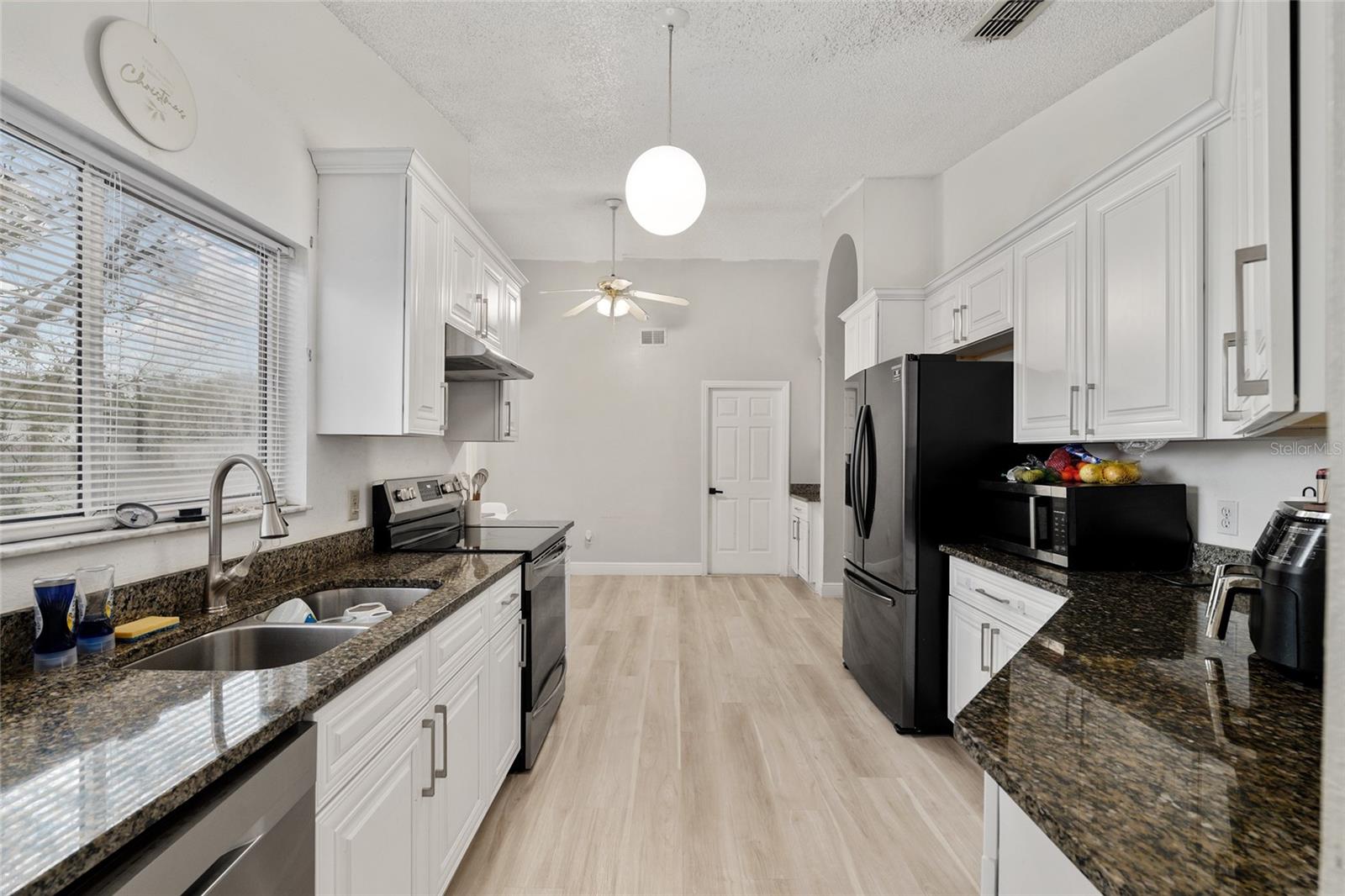 SILVER SPGS SHORES UN 28 - Residential