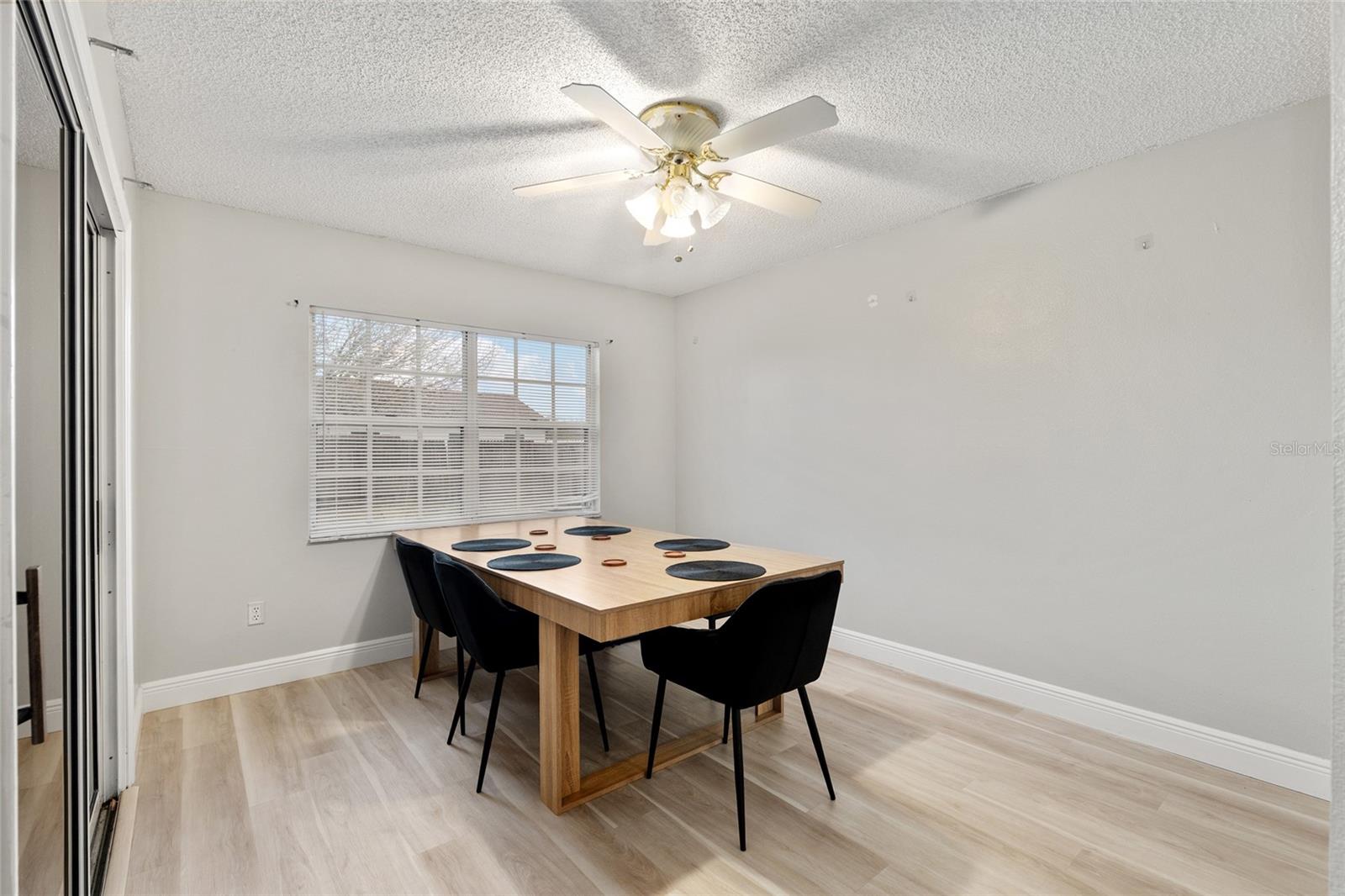 SILVER SPGS SHORES UN 28 - Residential