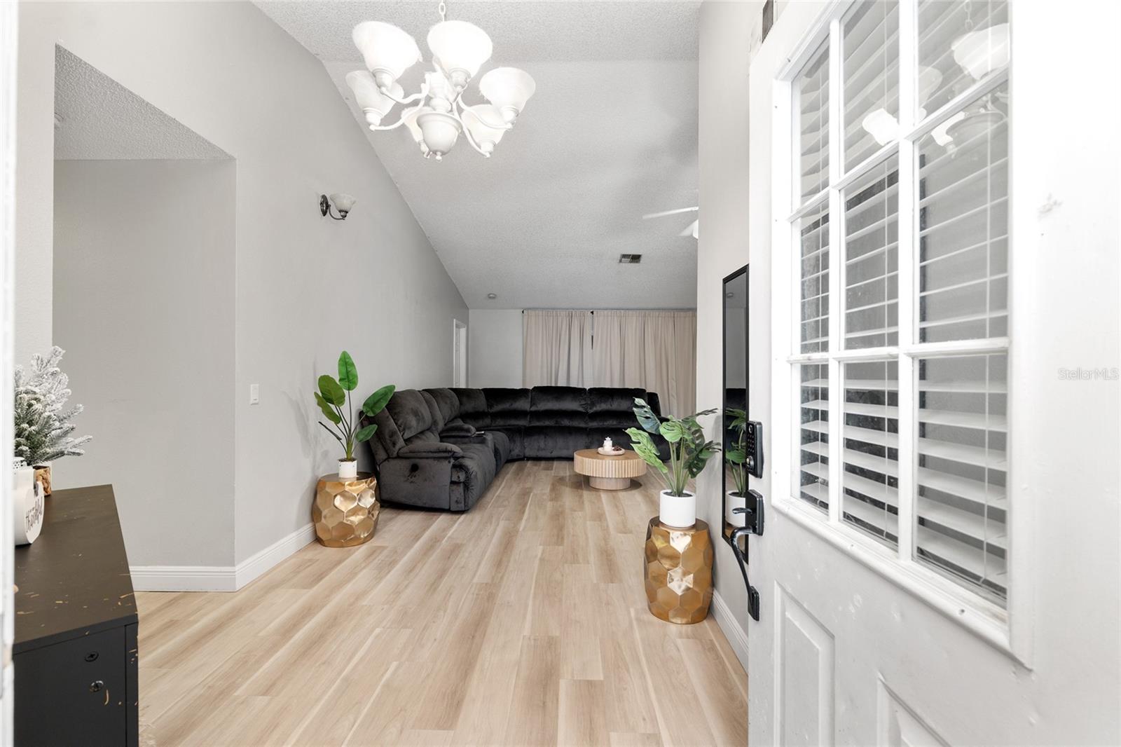 SILVER SPGS SHORES UN 28 - Residential