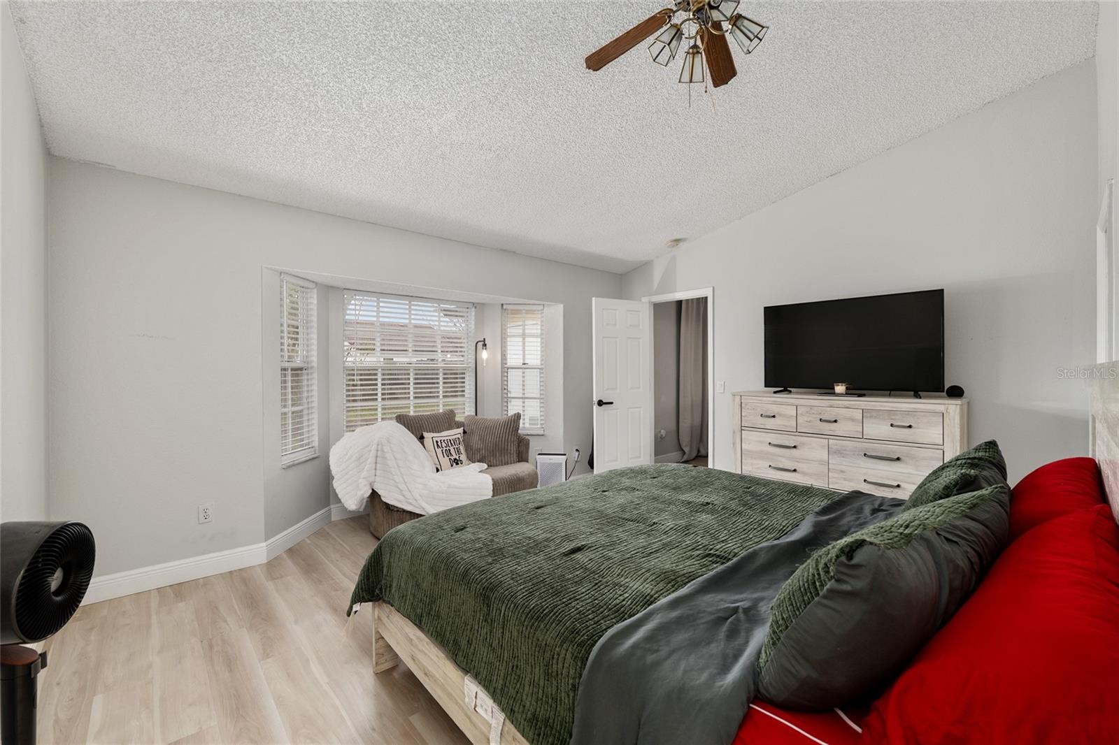 SILVER SPGS SHORES UN 28 - Residential