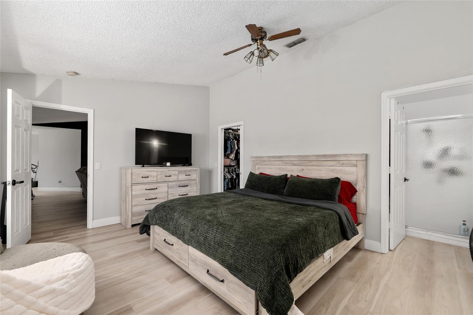 SILVER SPGS SHORES UN 28 - Residential