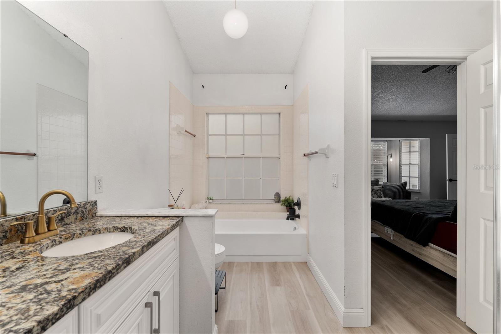 SILVER SPGS SHORES UN 28 - Residential