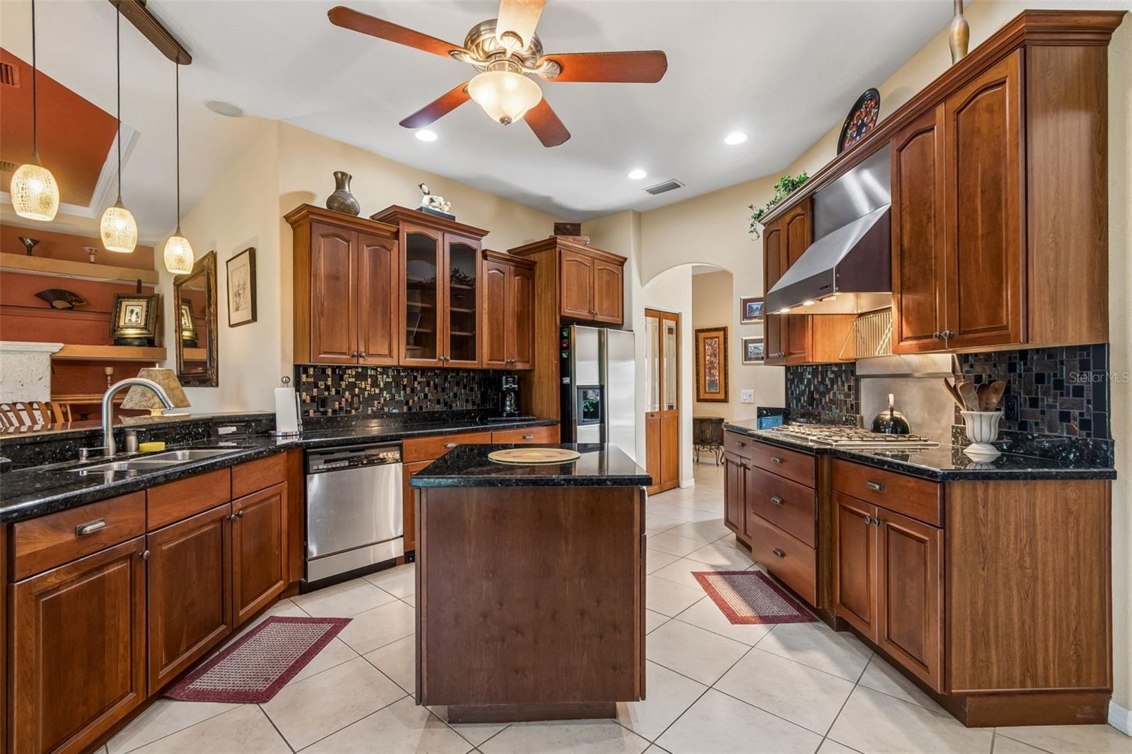 PLANTERS MANOR AT GREENFIELD PLNT III-A - Residential