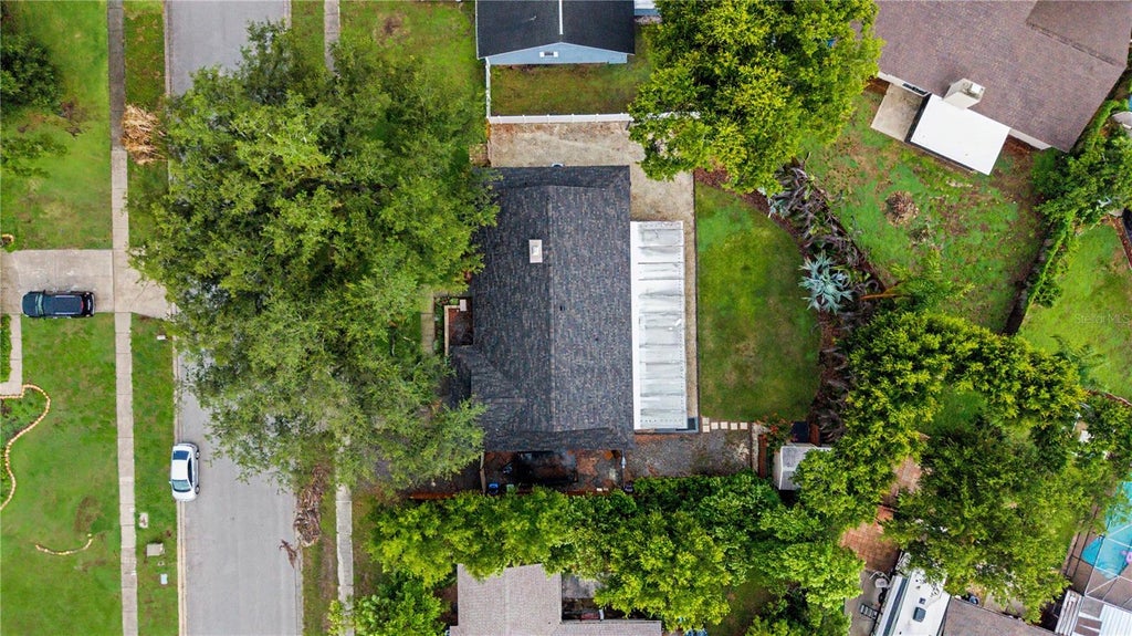 Photo of 1112 Lakemont Drive, Valrico, FL 33594 (MLS # TB8525463)