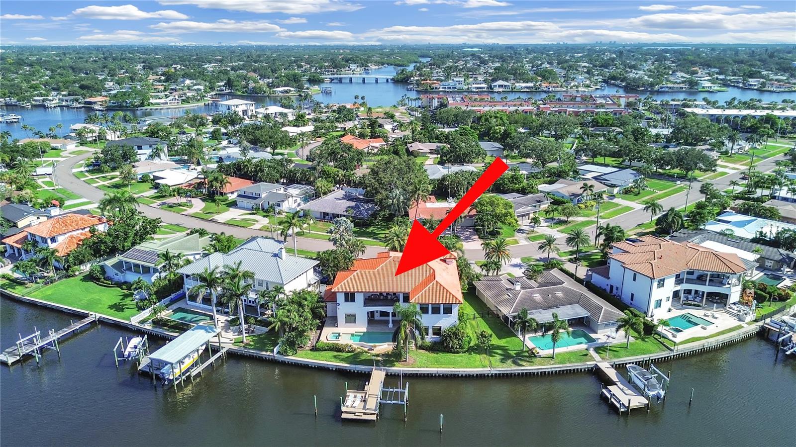 1097 EDEN ISLE DRIVE NE