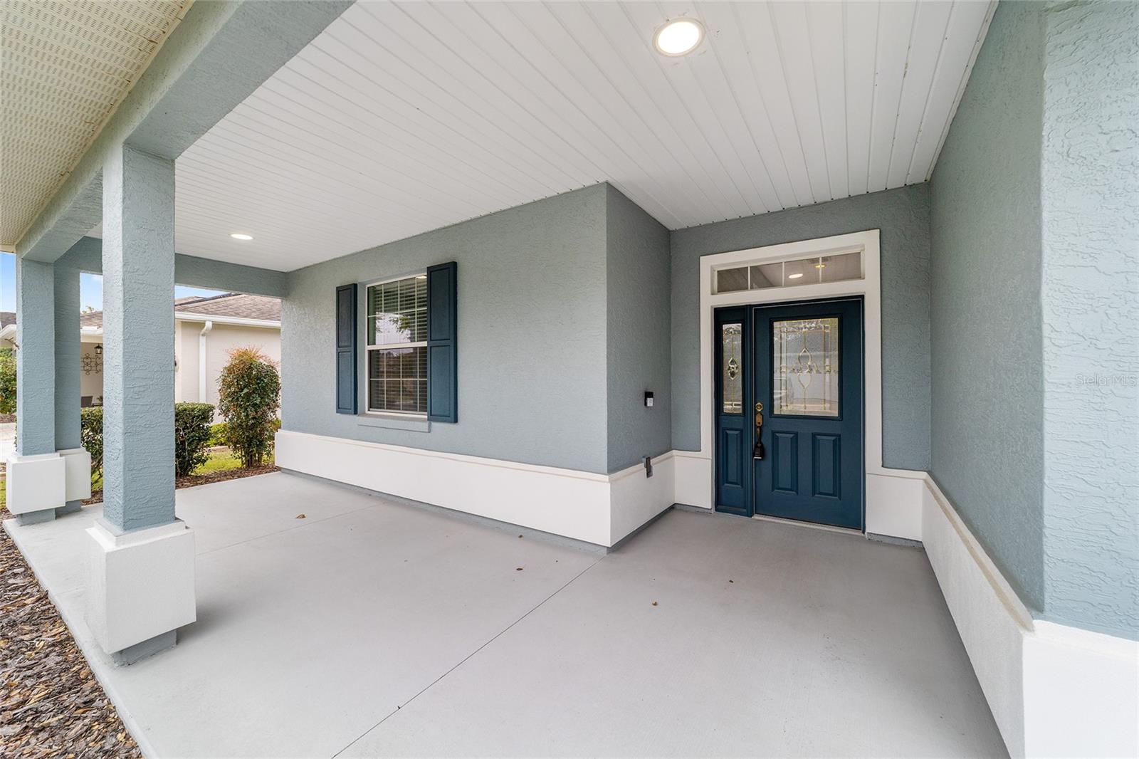 ON TOP OF THE WORLD - Residential