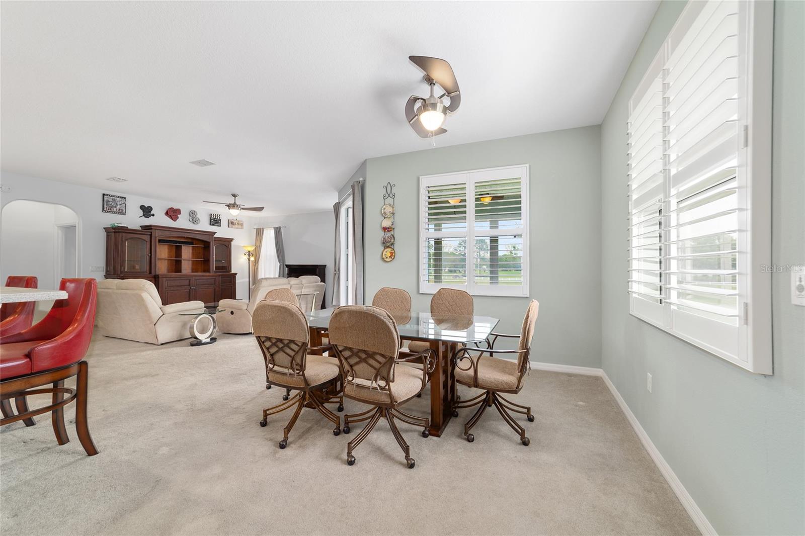 ON TOP OF THE WORLD - Residential