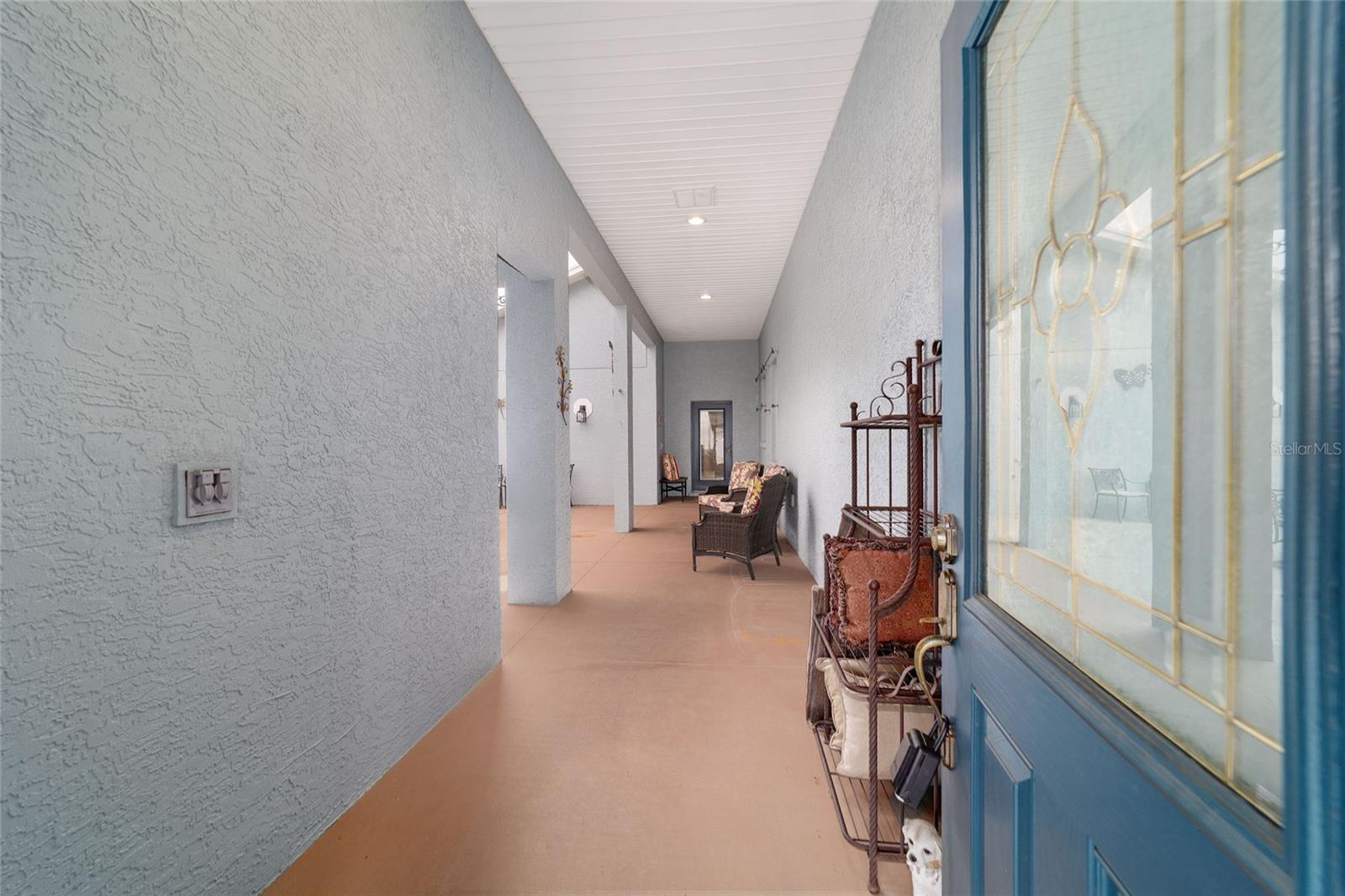 ON TOP OF THE WORLD - Residential