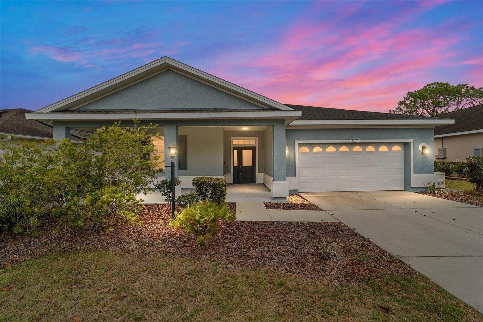 ON TOP OF THE WORLD - Residential