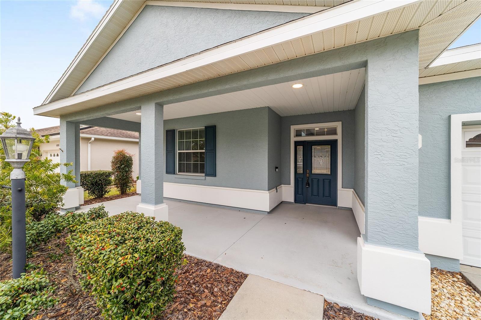 ON TOP OF THE WORLD - Residential