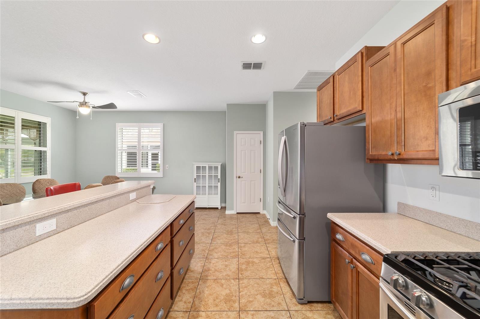 ON TOP OF THE WORLD - Residential