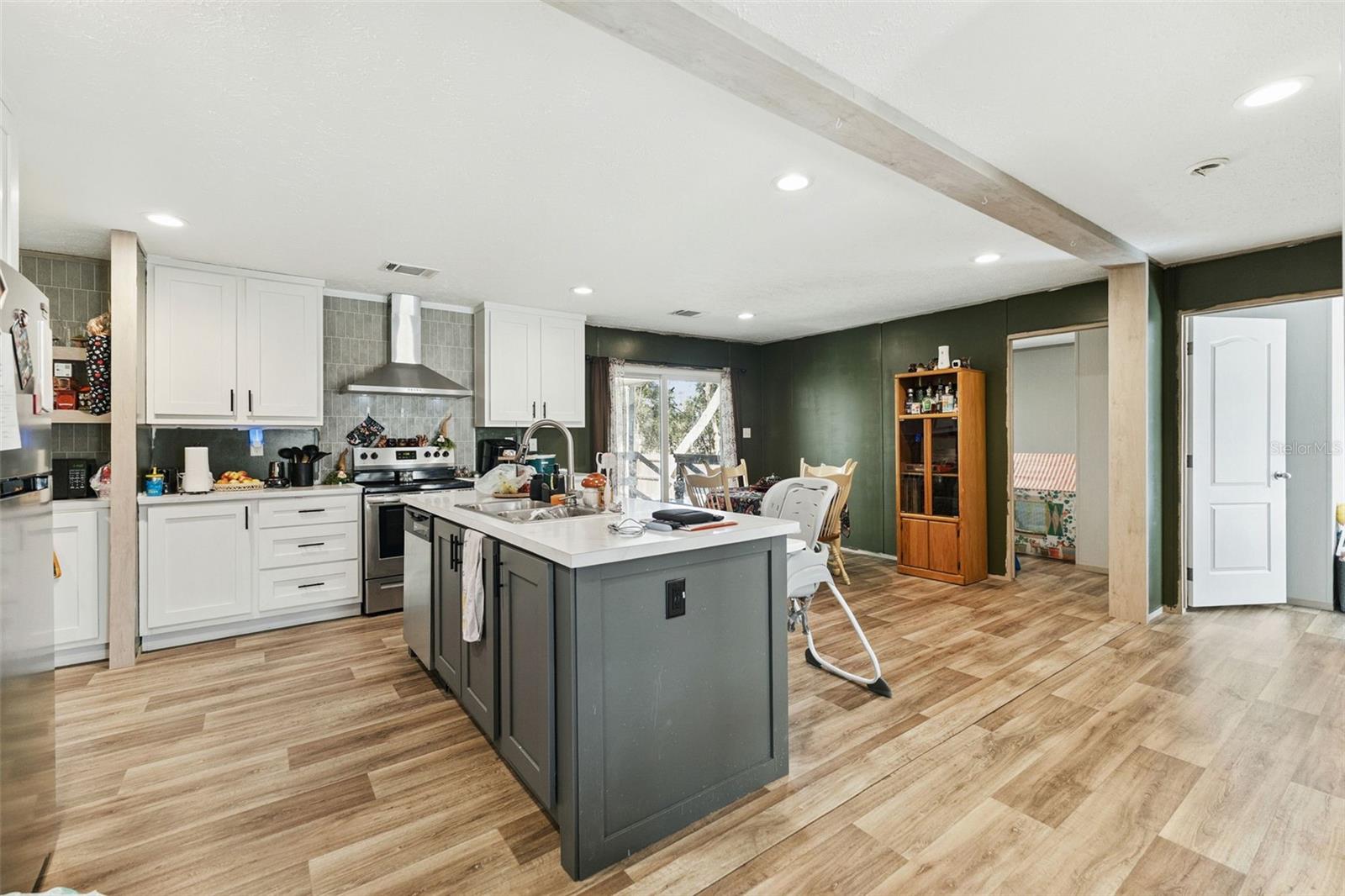 ST JOHNS RIVERSIDE ESTATES - Residential