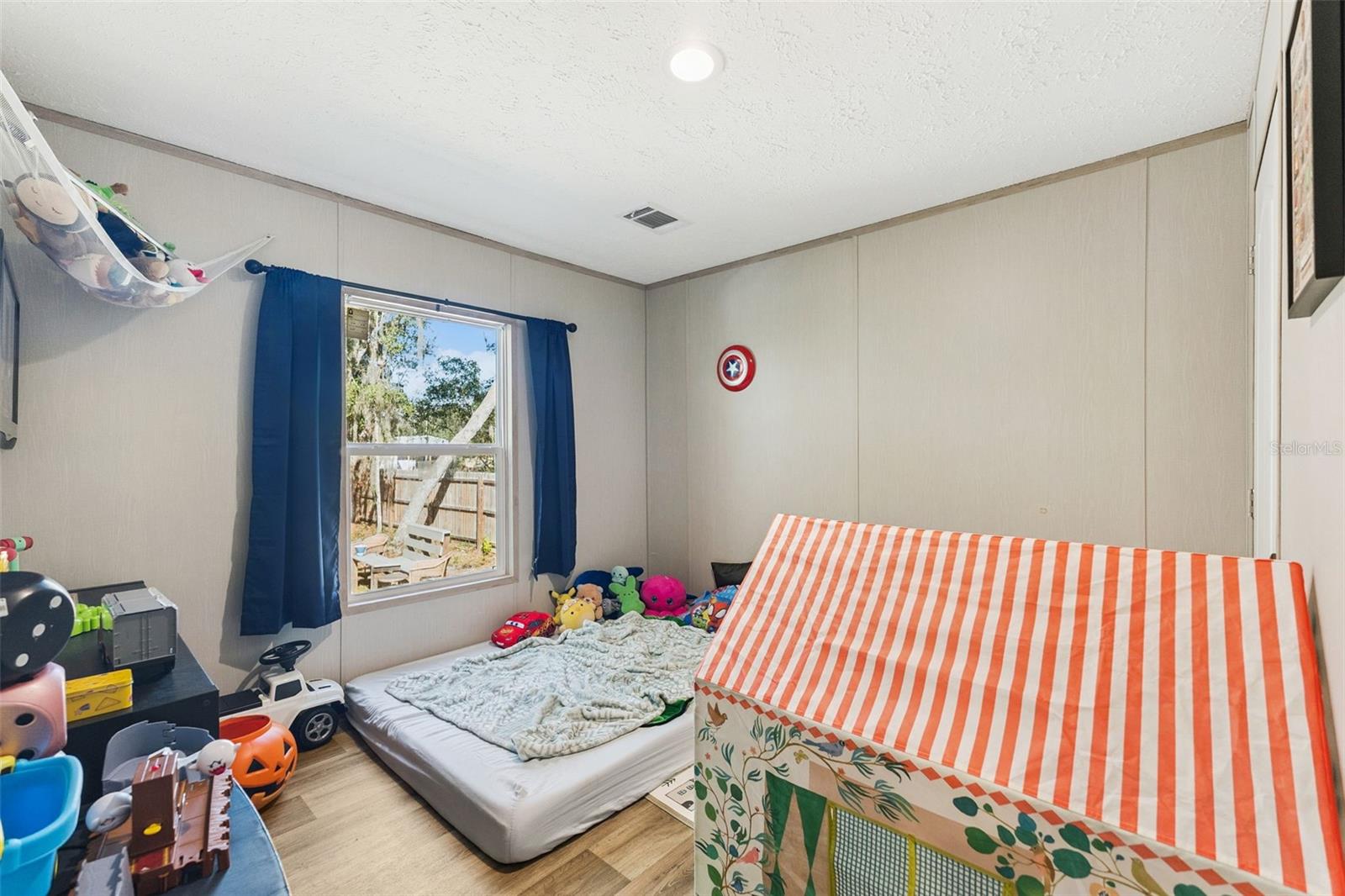 ST JOHNS RIVERSIDE ESTATES - Residential