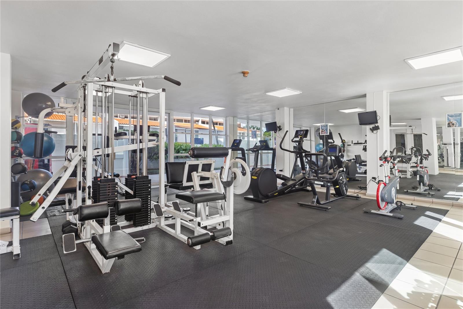 ISLA VERDE - Residential