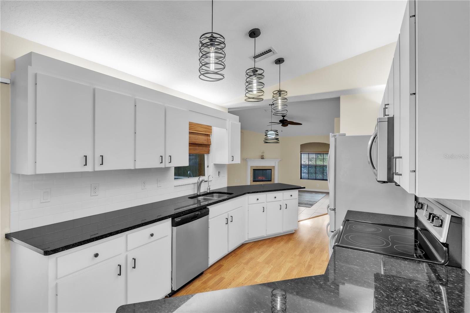 HAMMOCK PLACE II - Residential