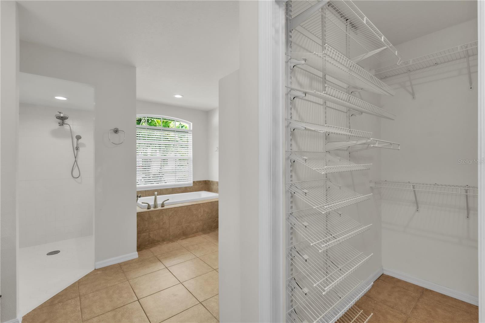 HAMMOCK PLACE II - Residential