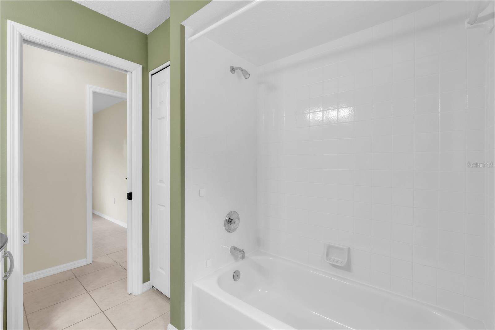 HAMMOCK PLACE II - Residential