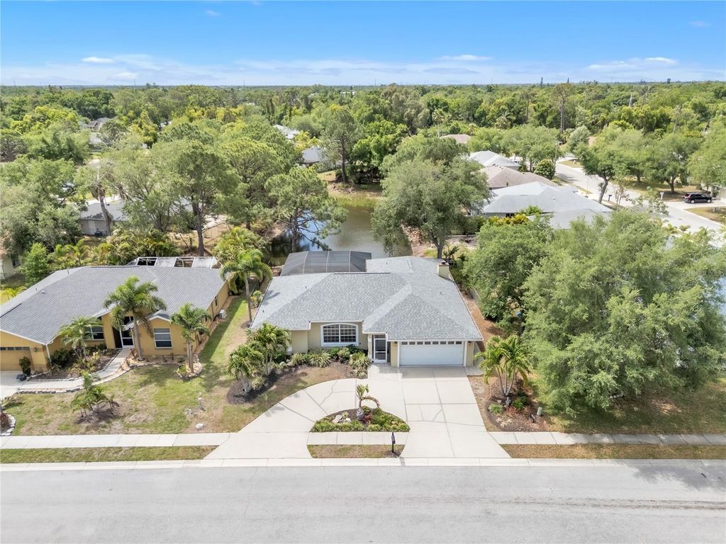 Photo of 2114 49th Avenue E, Bradenton, FL 34203 (MLS # A4688977)