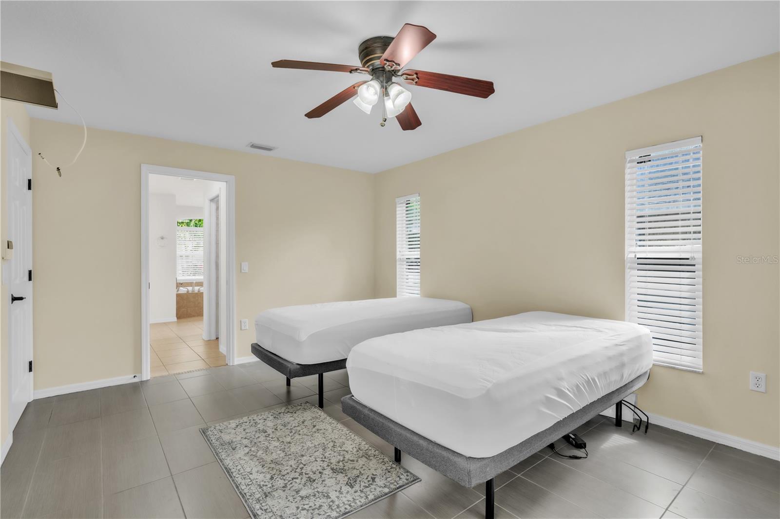 HAMMOCK PLACE II - Residential