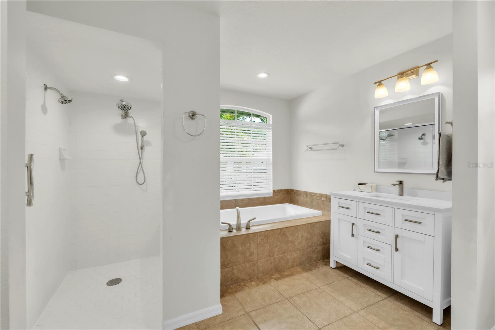 HAMMOCK PLACE II - Residential