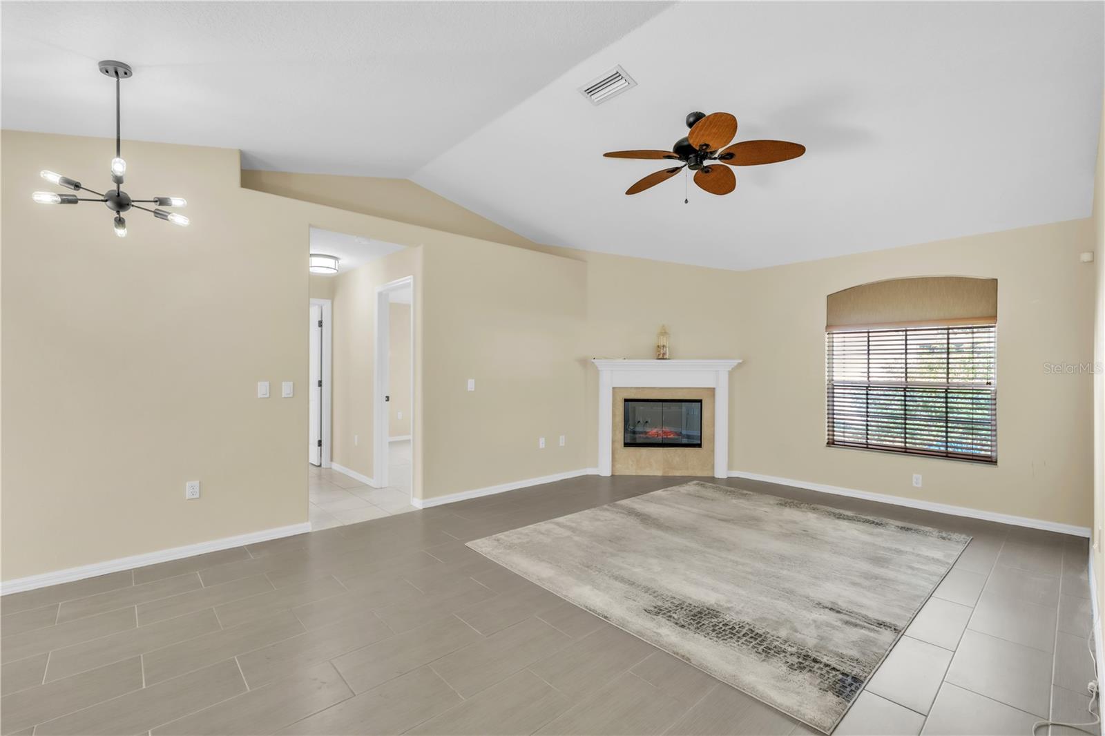 HAMMOCK PLACE II - Residential