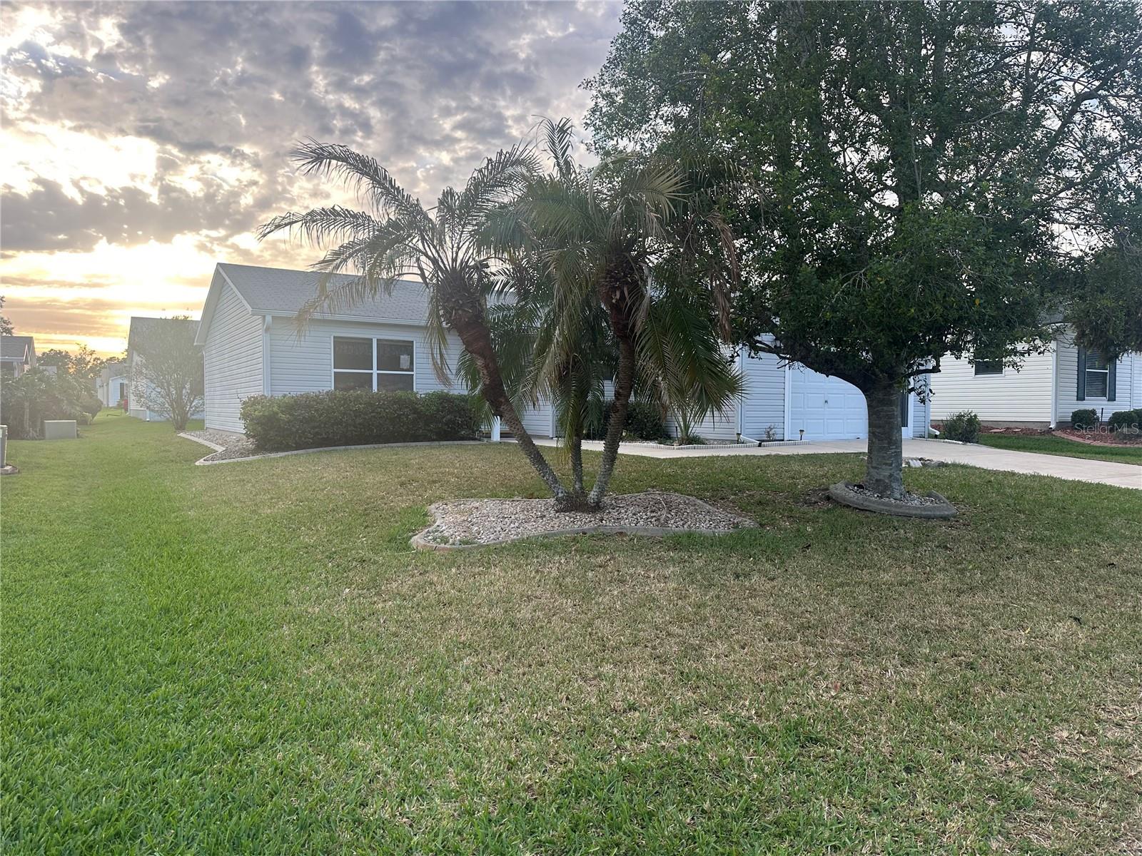 1812 SANIBEL COURT