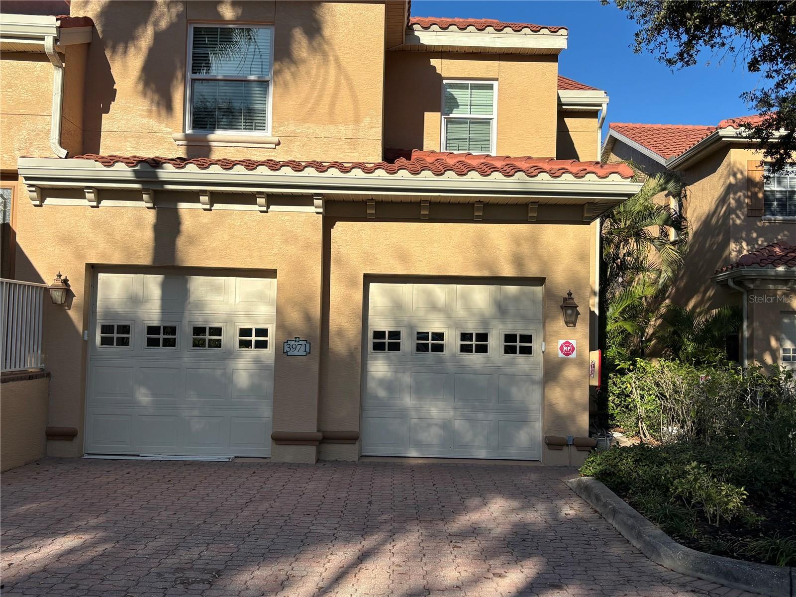 3971 SQUARE EAST LANE 8