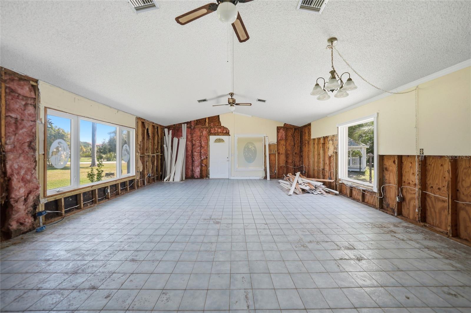 SOUTHERNAIRE - Residential