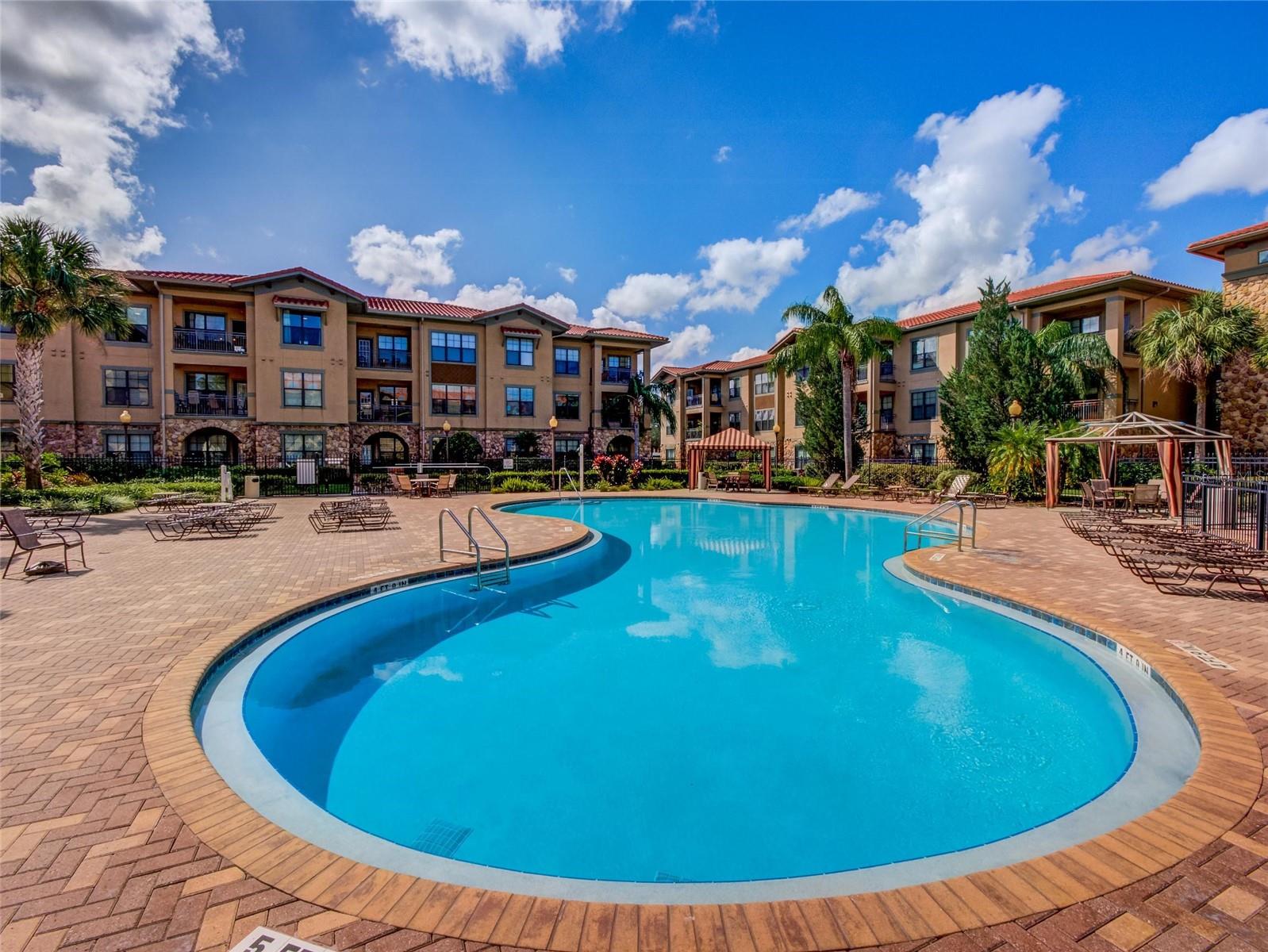 BELLA PIAZZA - Residential