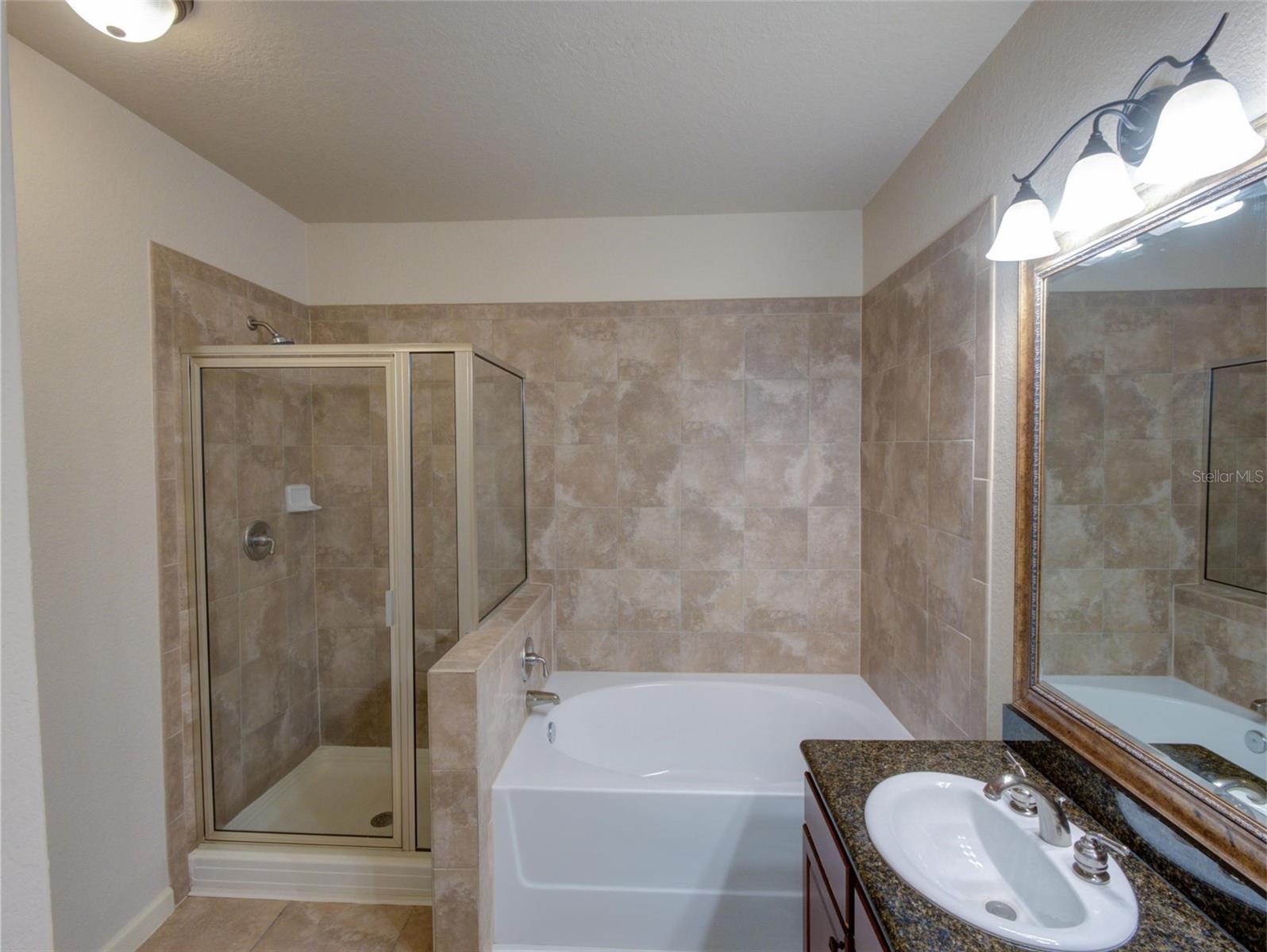 BELLA PIAZZA - Residential