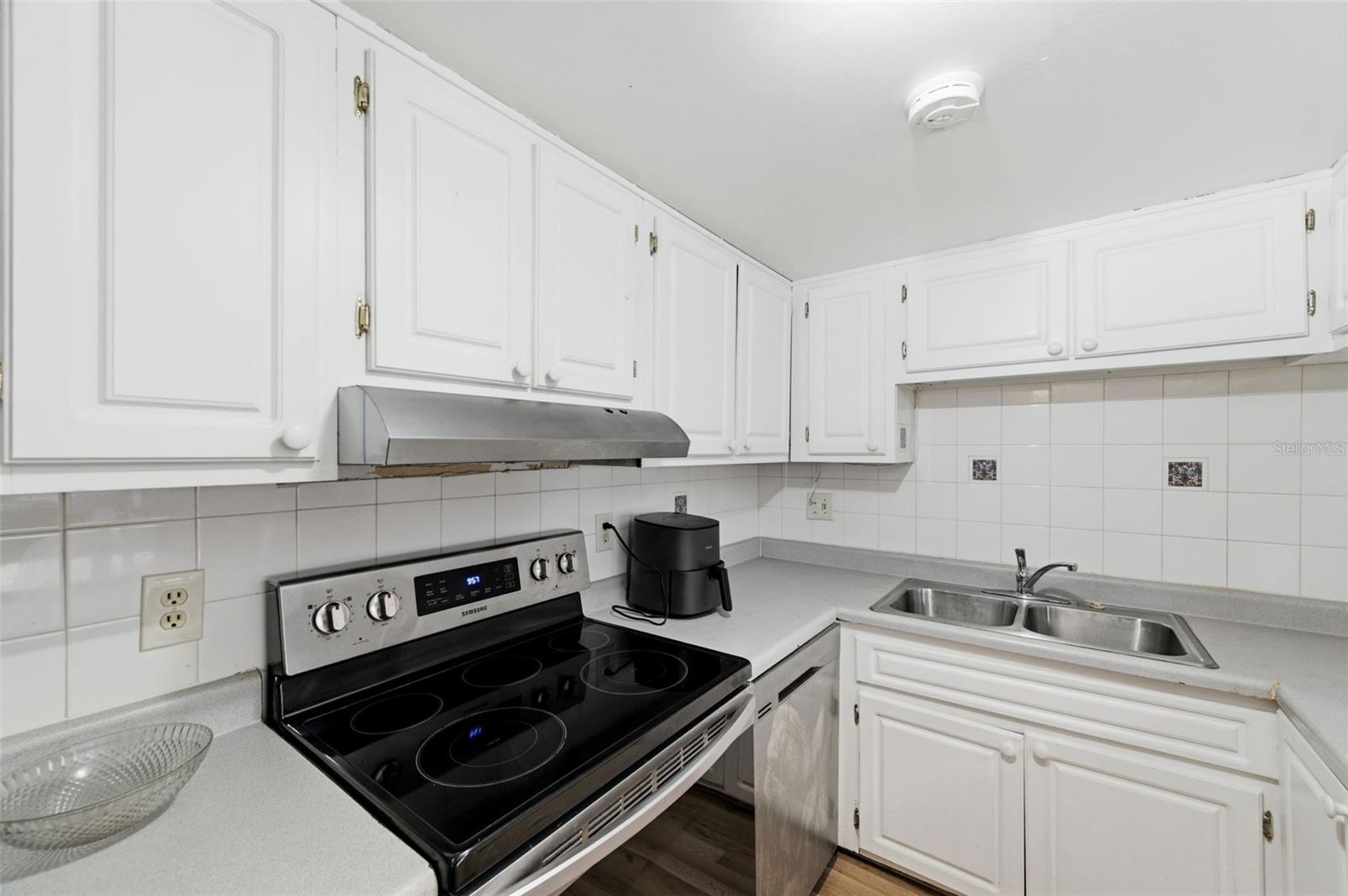 BOULEVARD CLUB THE CONDO - Residential