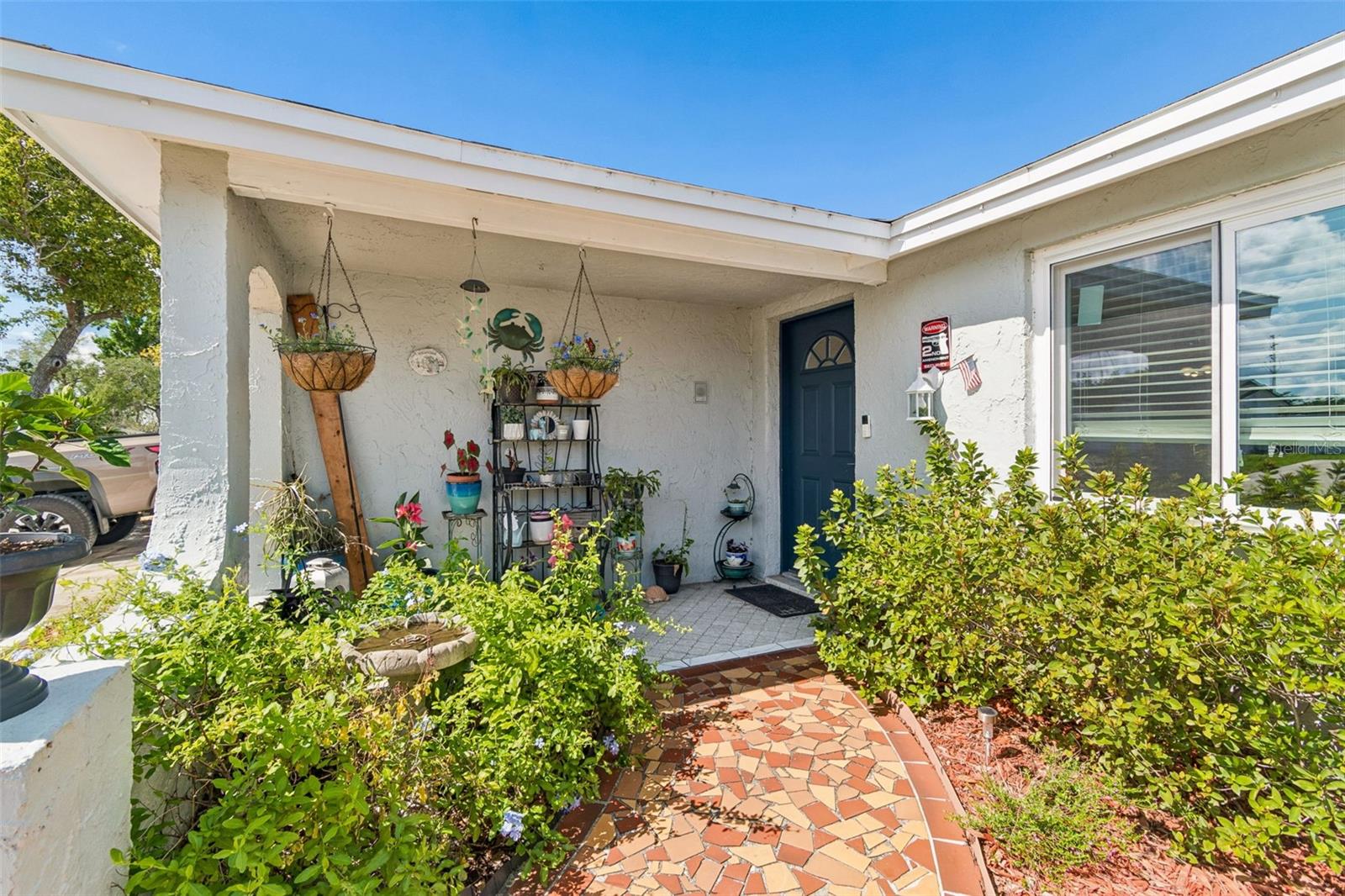 9221 RAINBOW LANE