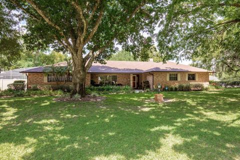 429 KIMBERLY COURT SANFORD FL 32771