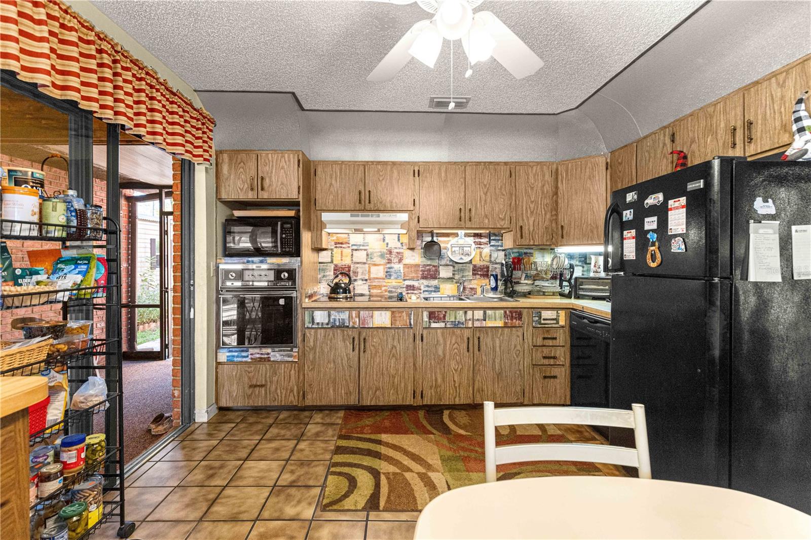 WOODS & LAKES SUB - Residential