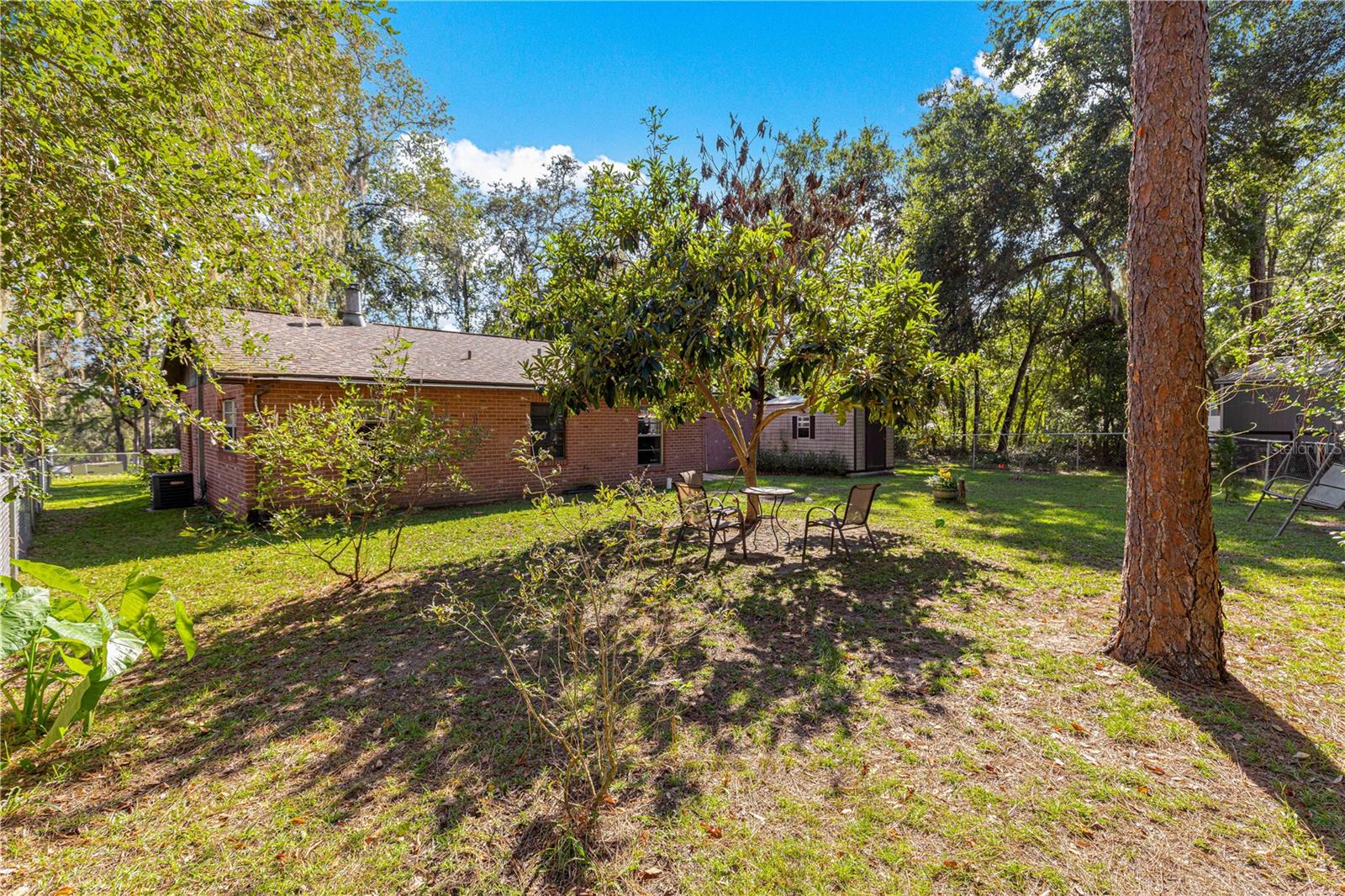 WOODS & LAKES SUB - Residential