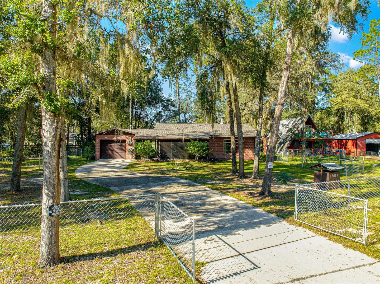 WOODS & LAKES SUB - Residential